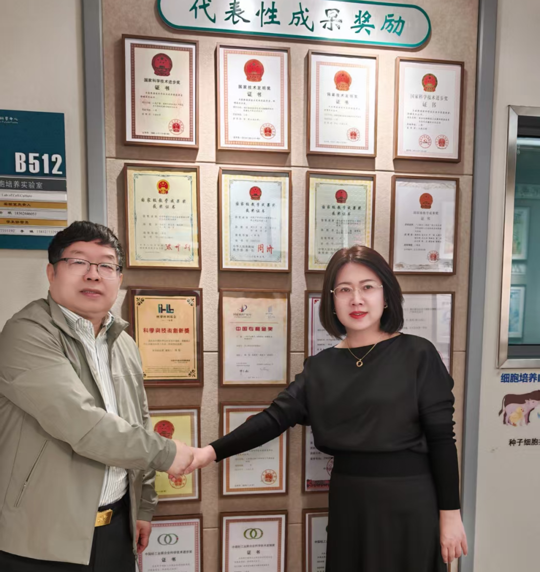 1745893581447317.png 640 (15).png